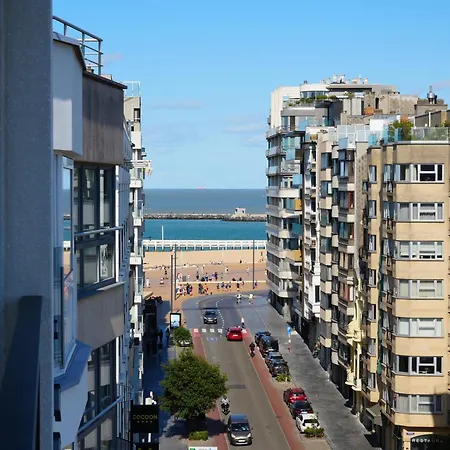 L'Empire Ostende - Sejour Tout A Pied En Famille - Plage 100M - Vue Mer Laterale - Terrasse - Tram A 5Min 公寓 *